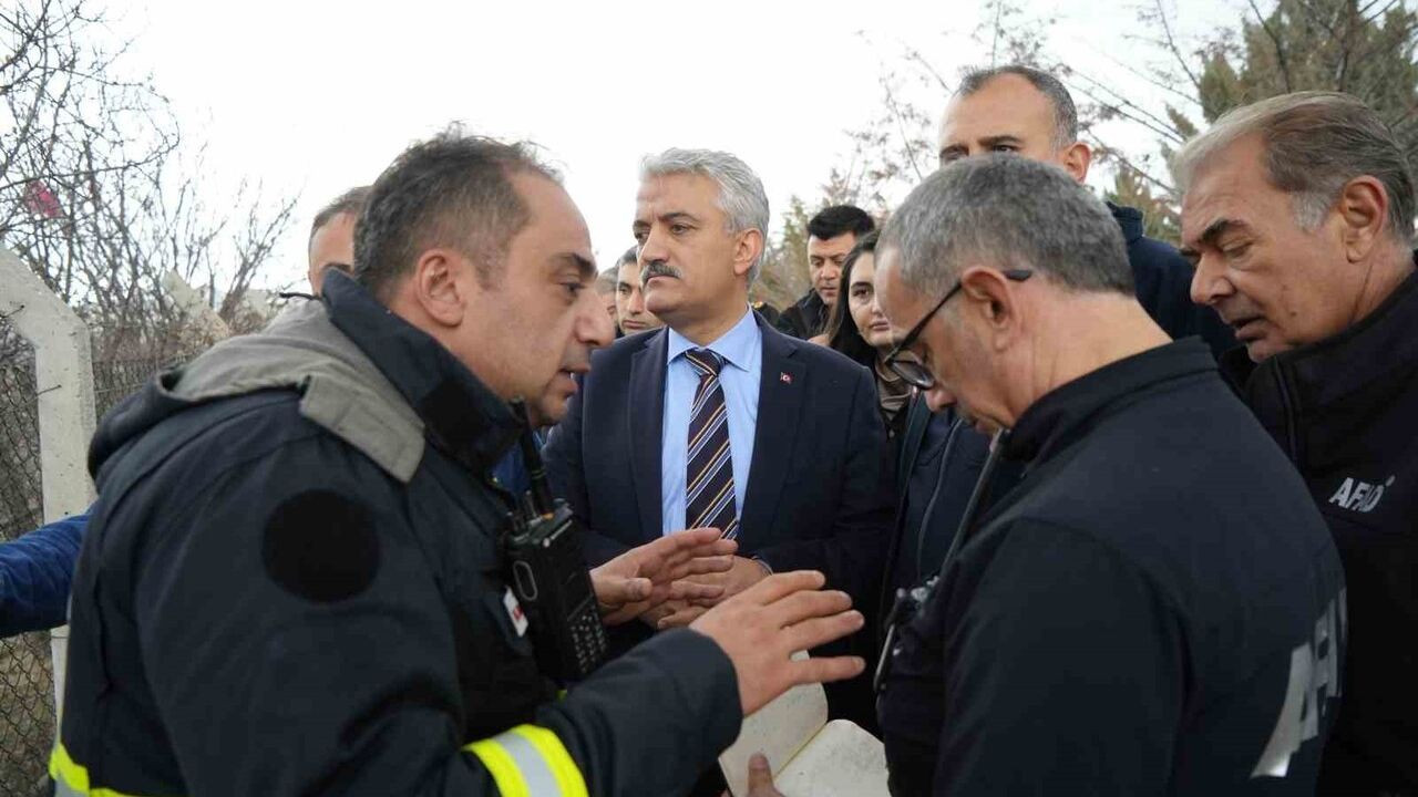Kırıkkale'de Bahadır Kimya Fabrikası'nda yangın: Vali Makas can kaybı olmadığını açıkladı