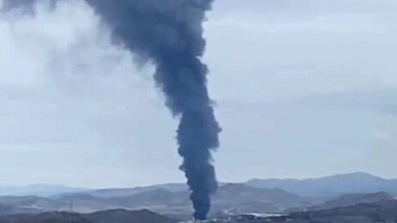 Kırıkkale'de Bahadır Kimya fabrikasında yangın: Yahşihan OSB'ye itfaiye ve sağlık ekipleri sevk edildi