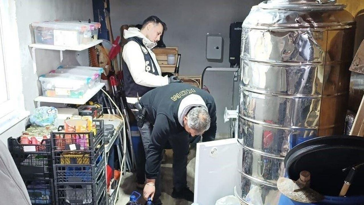 Kırklareli merkezli mali suç operasyonunda 8 şüpheli gözaltına alındı