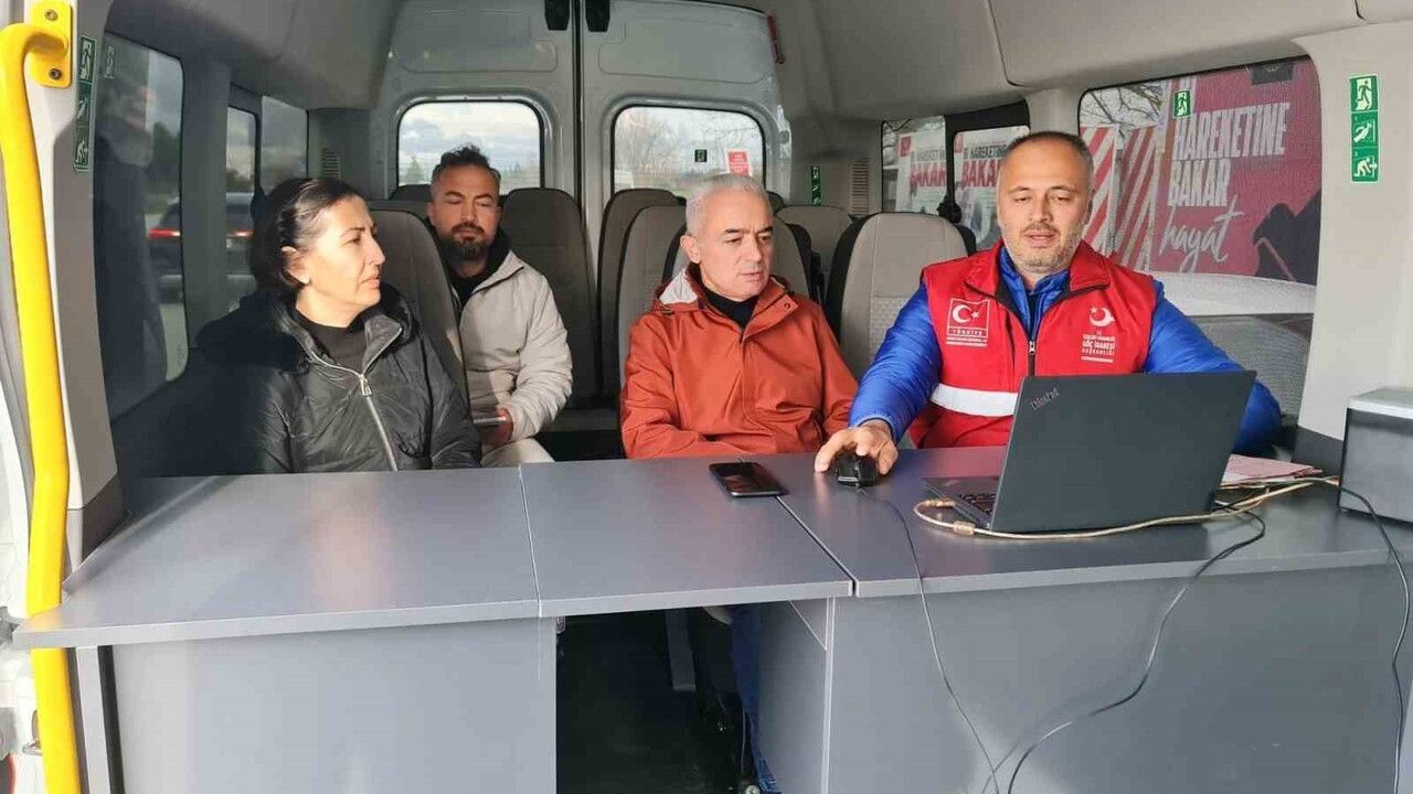 Kırklareli Valisi Uğur Turan, Mobil Göç Noktası ve Polis Yol Kontrollerinde İnceleme Yaptı