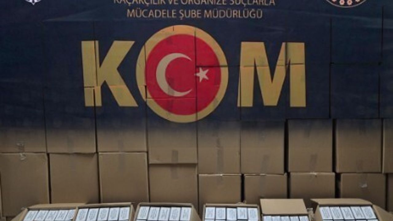 Kırşehir'de kaçak makaron operasyonu: 1 milyon makaron ele geçirildi