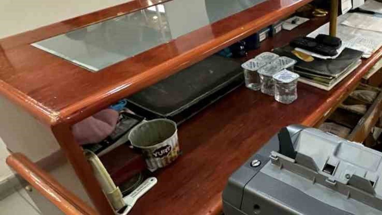 Kırşehir'de sahte gram altın girişimi kuyumcunun dikkatiyle engellendi