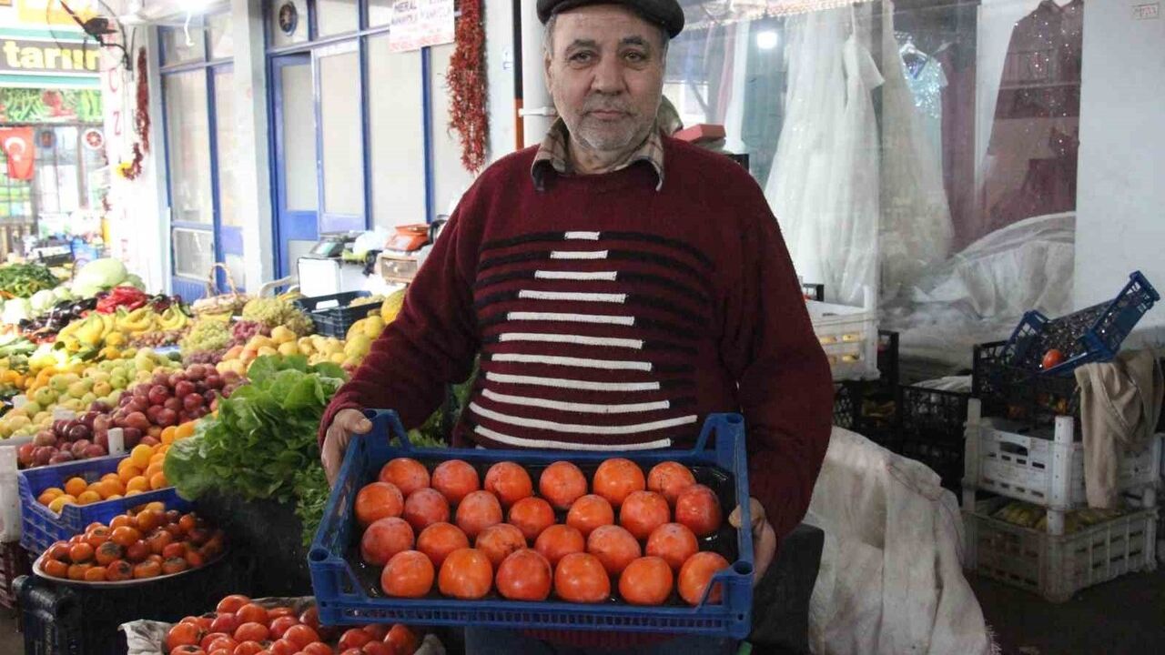 Kışın enerji veren meyvesi: Cennet elmasına talep artışı ve pazarcıların önerisi