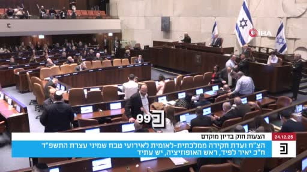 Knesset'te 7 Ekim soruşturması için siyasi komisyon tasarısı oylaması protestolarla geçti