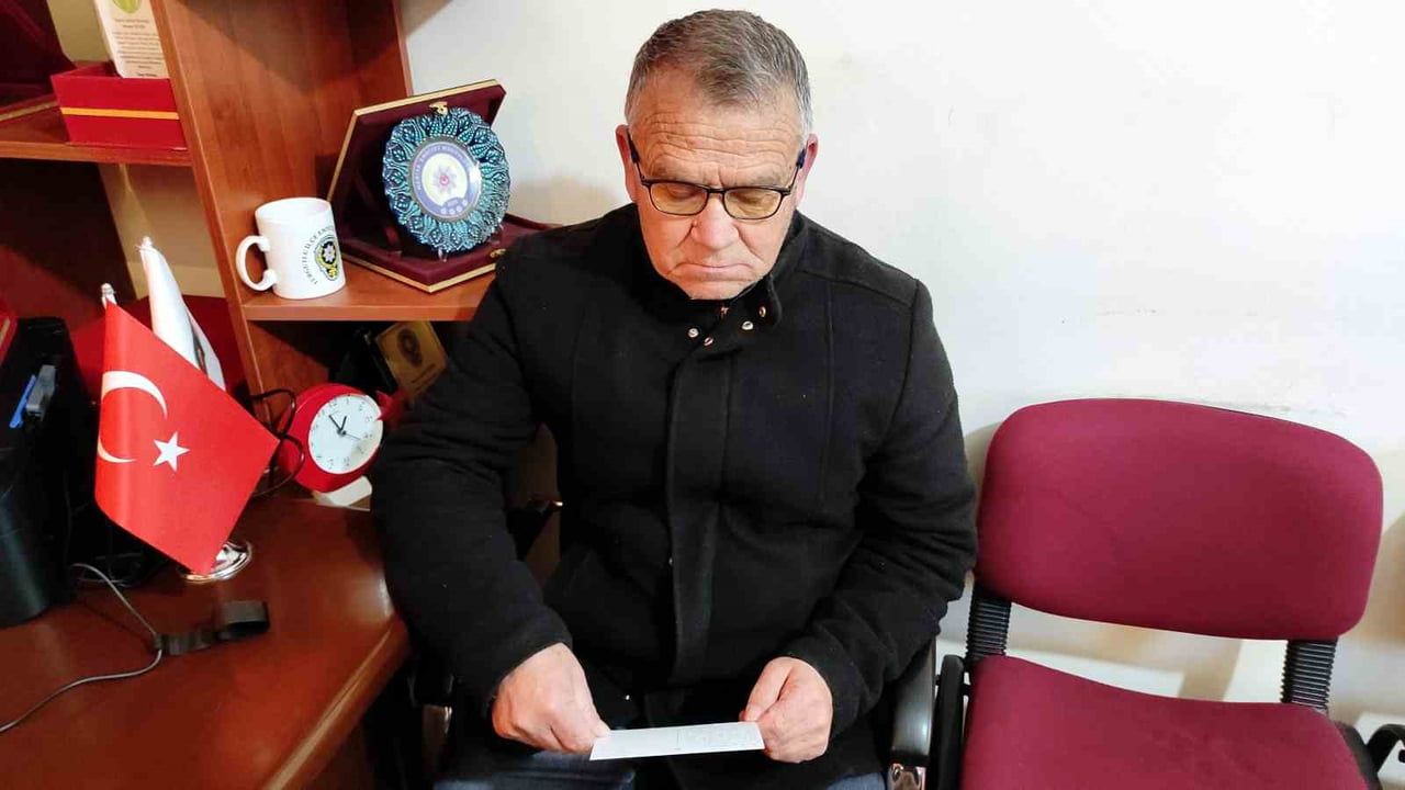 Koç Lisesi öğrencilerinden Turgutlu şehit aileleri ve gazilere 2026 yeni yıl tebrik kartı