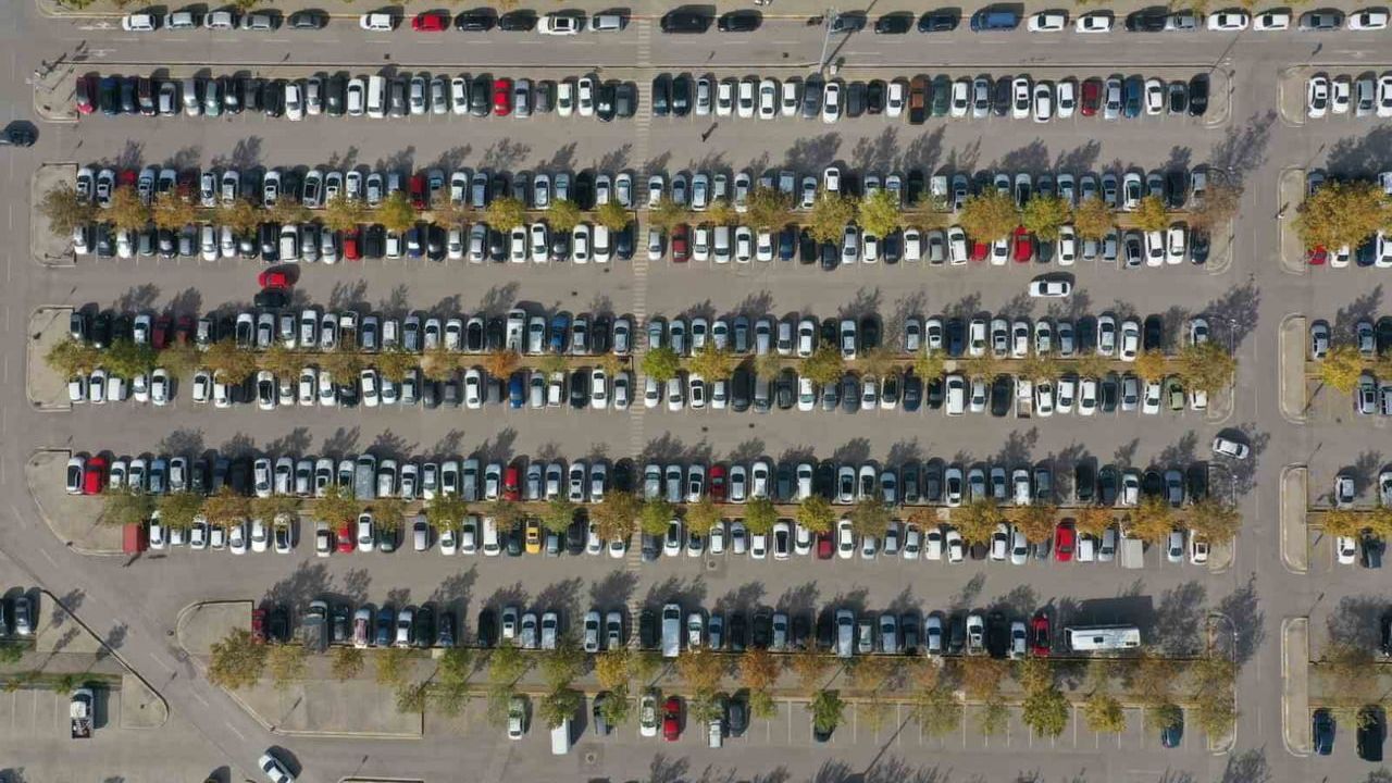 Kocaeli Büyükşehir Belediyesi 2026 otopark tarifelerini açıkladı