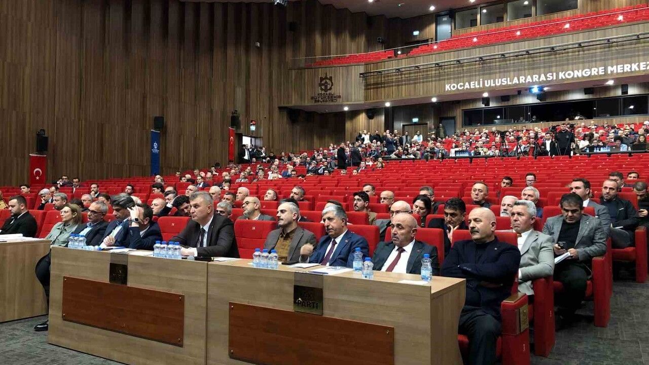 Kocaeli Büyükşehir Meclisi'nde Kandıra atık tesisi tartışması ve CHP’li meclis üyesinin WhatsApp mesajı