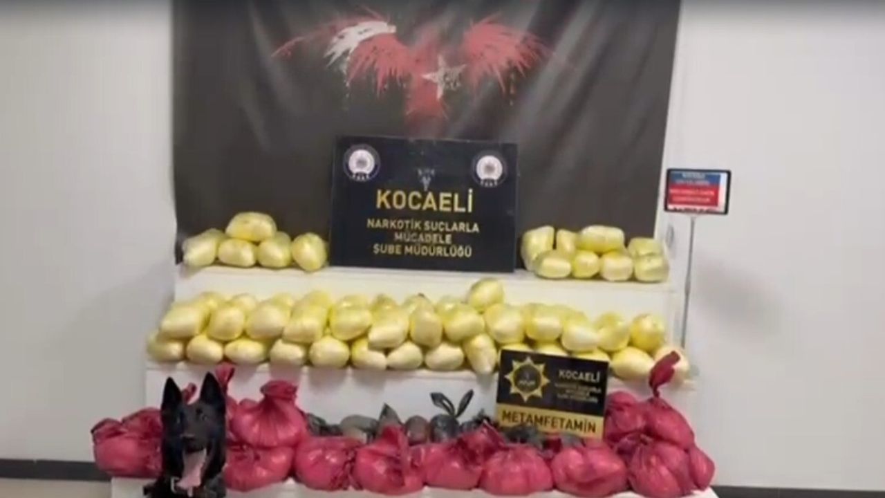 Kocaeli'de asfalt silindirine gizlenmiş 102 kilogram metamfetamin ele geçirildi