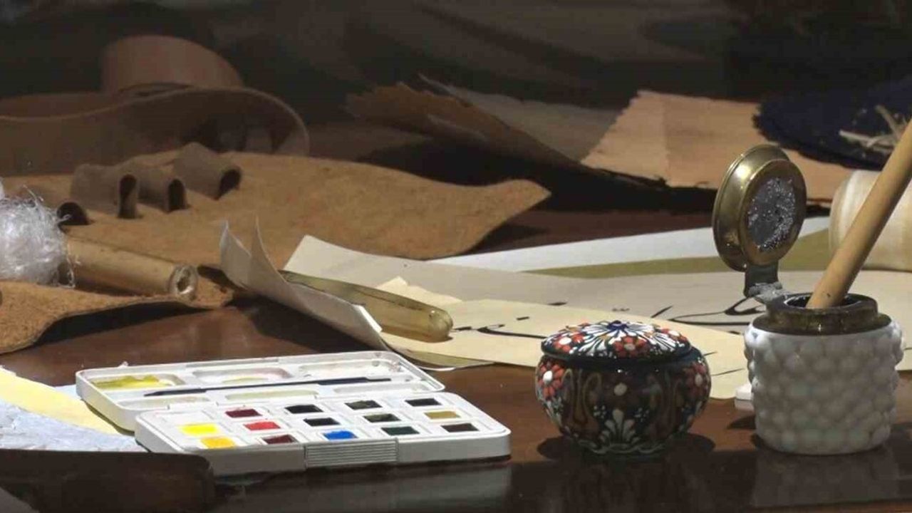 Kocaeli'de 'Ayetler ve Hadisler ile Aile: Hüsn-i Hat Sergisi' 2025 Aile Yılı kapsamında açıldı