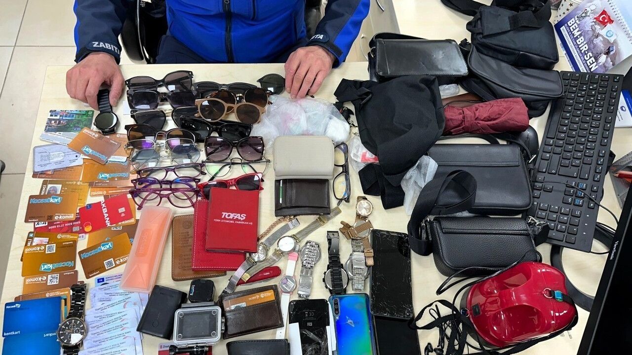 Kocaeli’de kayıp eşyalar zabıta kayıtlarında muhafaza ediliyor; 153 ile sorgulama mümkün