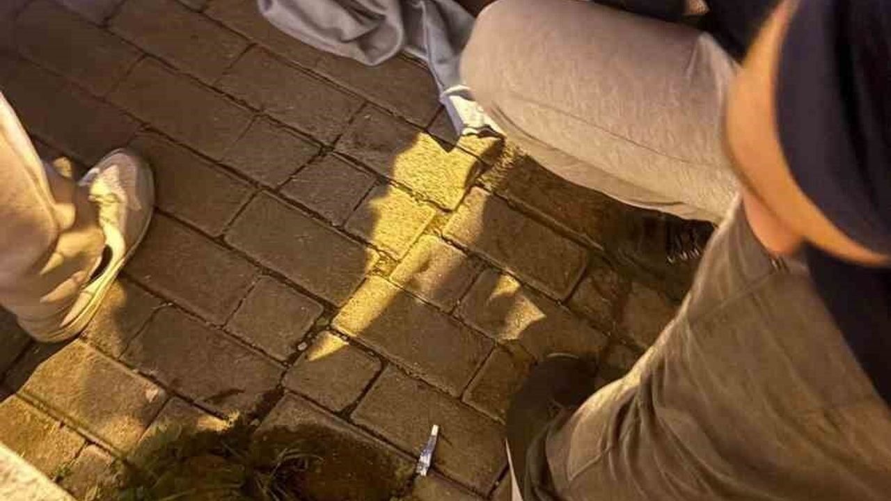 Kocaeli Körfez'de Lise Öğrencileri Arasında Bıçaklı Kavga: 16 Yaşında Bir Yaralı