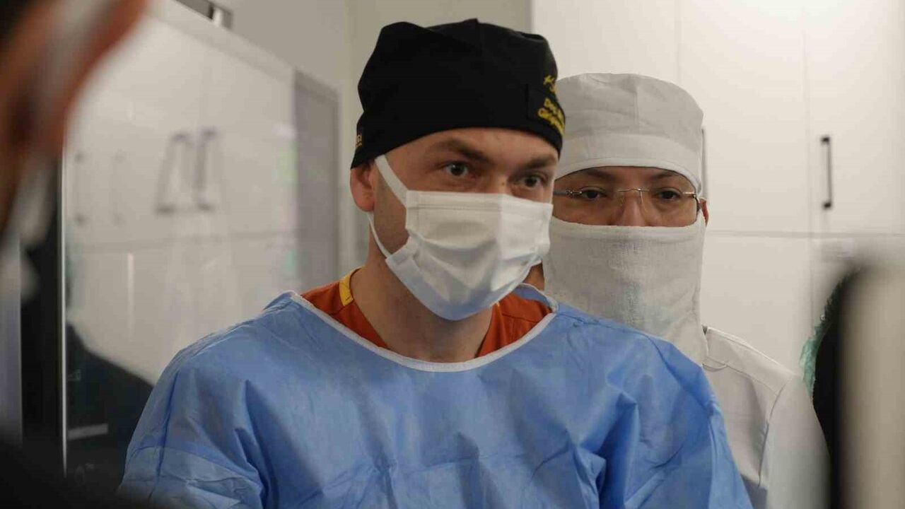 Kocaeli Üniversitesi'nde 'İğne ile Yakma' (Termal Ablasyon) Workshop'u: Canlı Vakalarla Uluslararası Eğitim