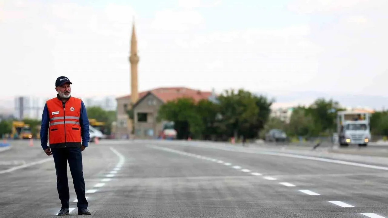 Kocasinan'da 3,5 km'lik yeni bulvar hizmete girdi: Osman Kavuncu ile Erkilet kesintisiz bağlanıyor