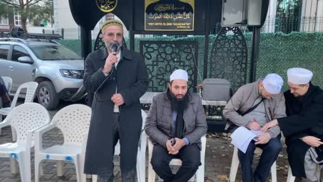 Körfez'de 40 Umre Yolcusu Çamlıtepe Camisi'nden Kutsal Topraklara Uğurlandı