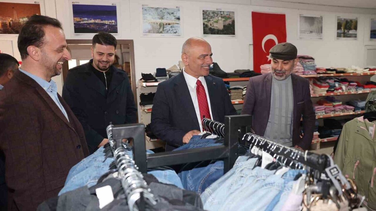 Körfez'de 'Butik Sevgi Mağazası' açıldı — ihtiyaç sahiplerine destek