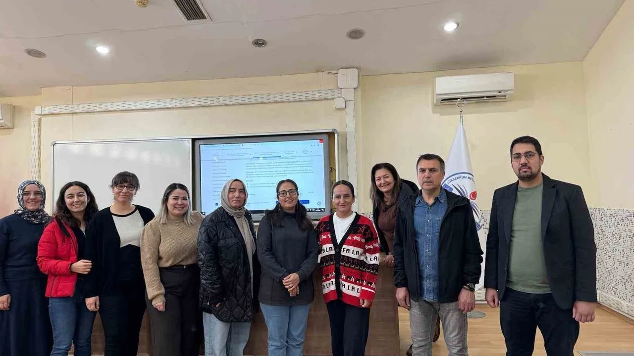 Köyceğiz'de öğretmenlere 'Proje Hazırlama Yöntem ve Uygulamaları' eğitimi tamamlandı