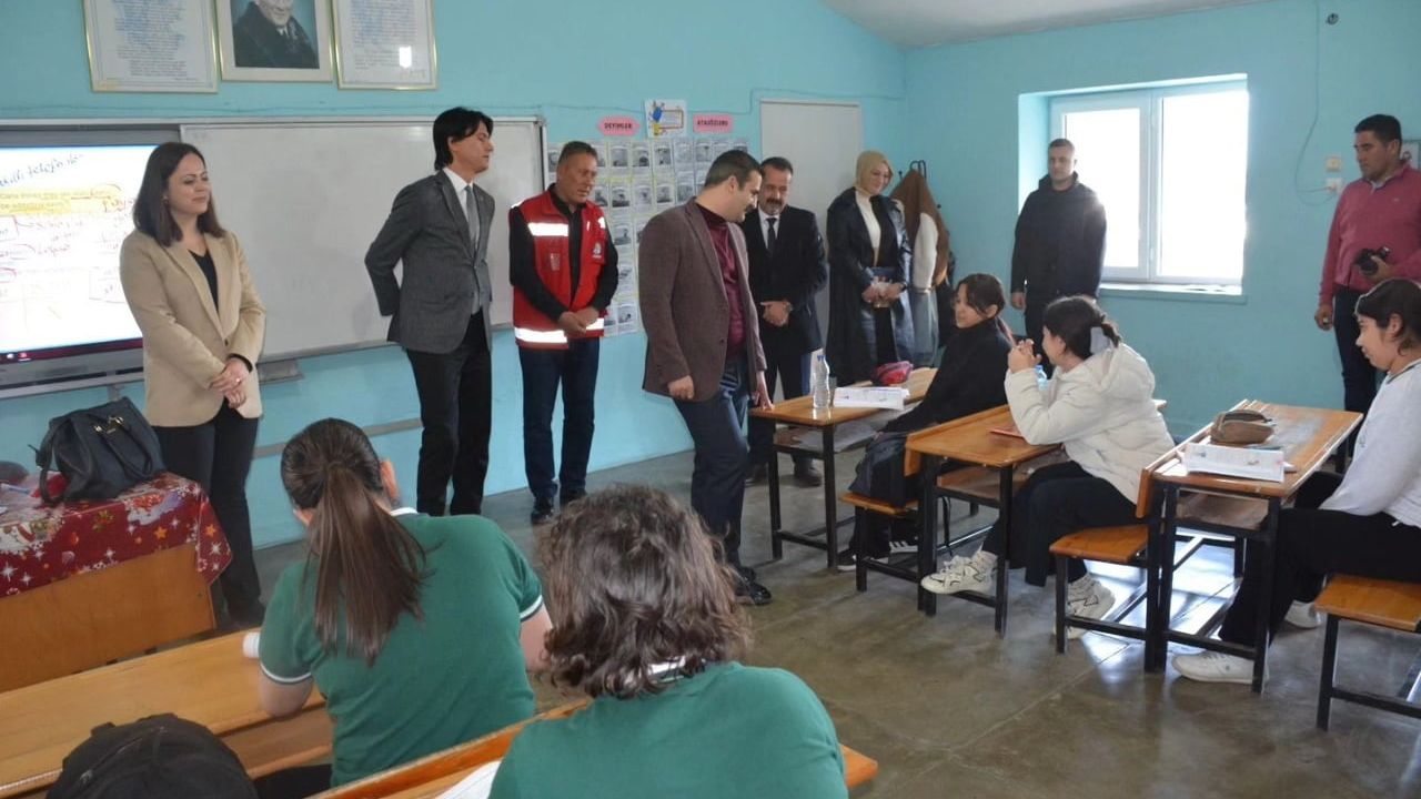 Köyceğiz Kaymakamı Mert Kumcu Zaferler Mahallesi'nde Vatandaşlarla Bir Araya Geldi