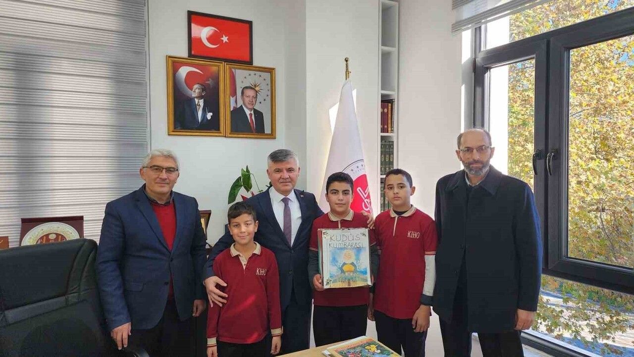 Köyceğizli öğrenciler harçlıklarını birleştirip Filistinli kardeşlerine 7 bin 250 TL gönderdi