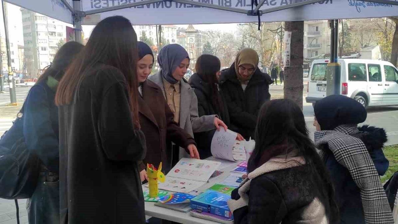 KSBÜ DİLKOM, Kütahya’da Bilim Kafe ile Dil ve Konuşma Bozuklukları Farkındalığı Oluşturdu