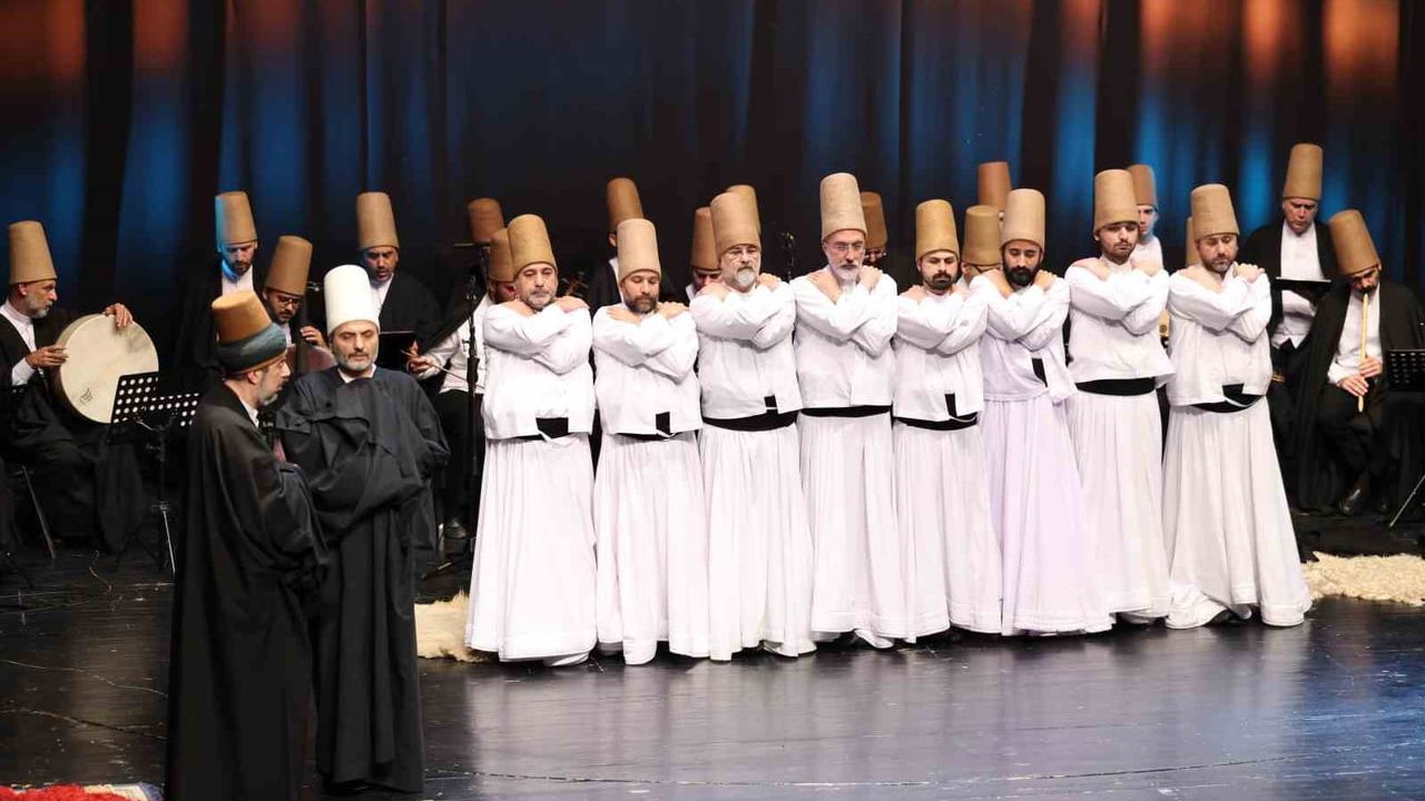 Küçükçekmece'de Mevlânâ Celâleddîn-i Rûmî’nin 752. vuslat yıldönümünde Şeb-i Arus programı