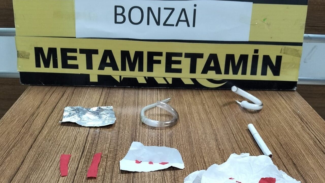 Kula’da asayiş ve narkotik uygulamalarında 23 kişi yakalandı: 14 tutuklama