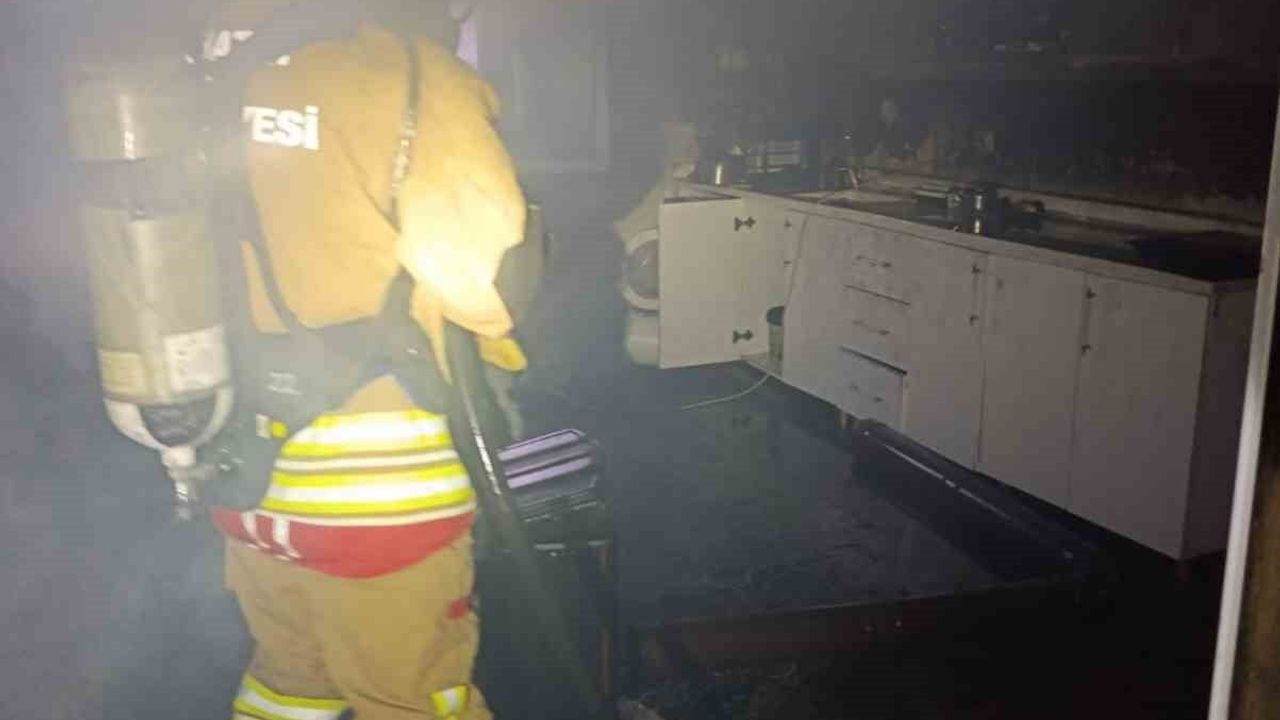 Kumlu'da müstakil ev yangını kontrol altına alındı