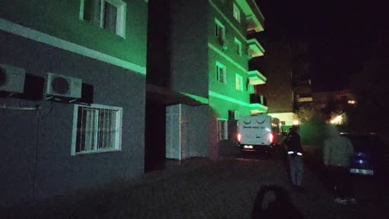Kuşadası'nda 55 yaşındaki Şevket Doğan evinde ölü bulundu