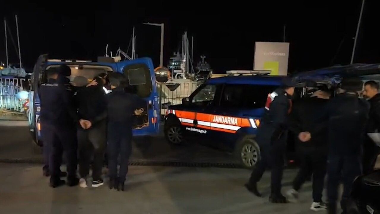 Kuşadası'nda operasyonda tekneyle kaçış: 4 organize suç örgütü üyesi yakalandı