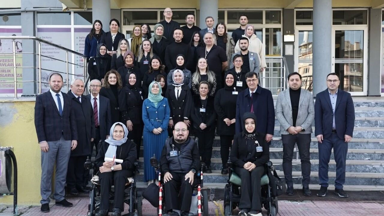 Kütahya Belediyesi’nden 26 Personele İşaret Dili Sertifikası