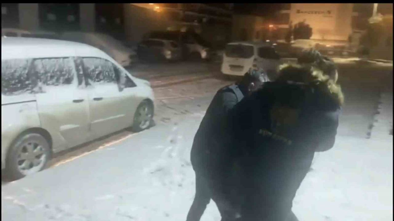 Kütahya’da 30 yıl hapisle aranan cezaevi firarisi yakalandı