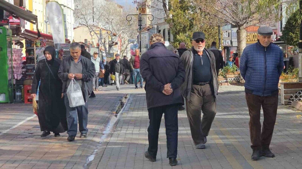 Kütahya'da emekli sayısı aktif çalışanları geçti — SGK 2024 verileri