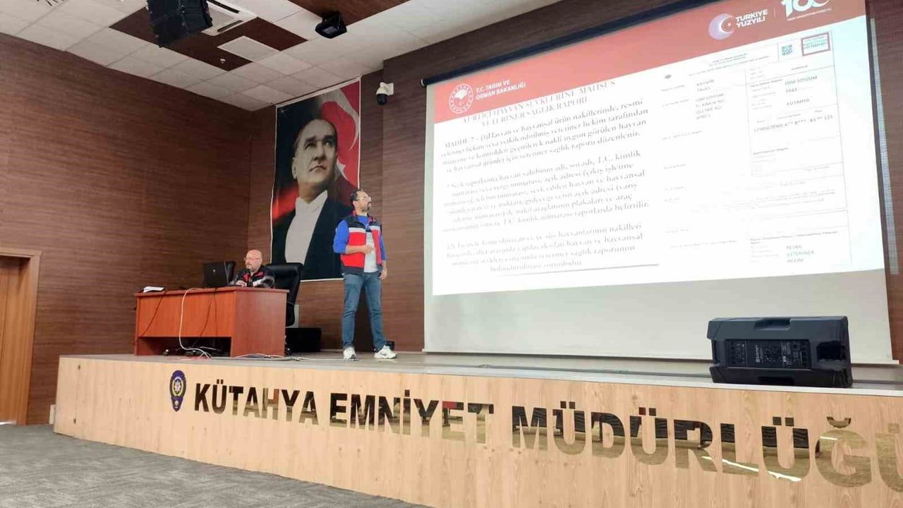 Kütahya'da Emniyet Personeline Hayvan Sevkiyatı ve Yol Kontrolleri Eğitimi