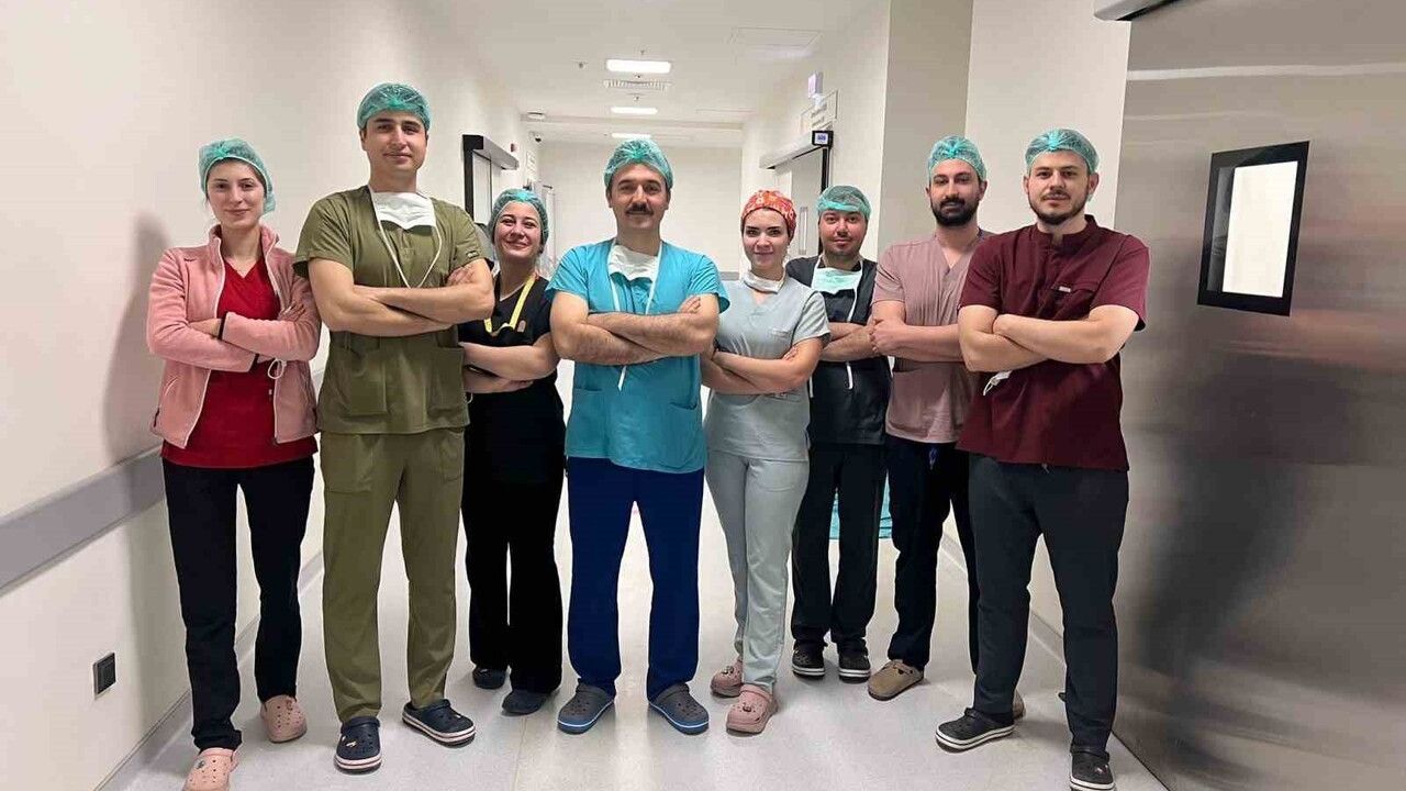 Kütahya'da ilk Tip 1 Tiroplasti (Medializasyon) ile ses teli felcine kalıcı çözüm