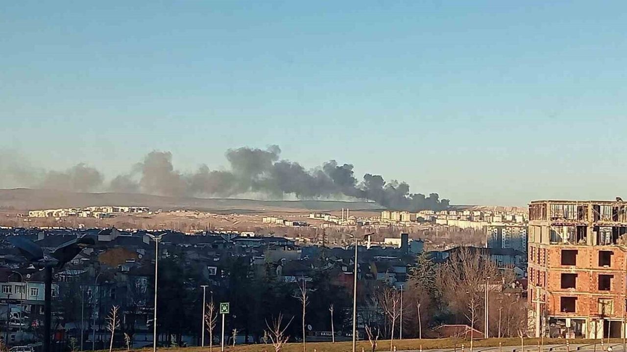 Kütahya'da şantiye yatakhanesinde yangın: Can kaybı yok, inceleme başlatıldı