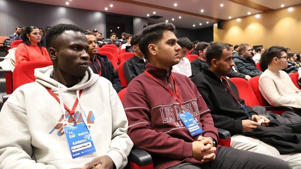 Kütahya Dumlupınar Üniversitesi’nde 14. Bilişim Semineri (BİLSEM) düzenlendi