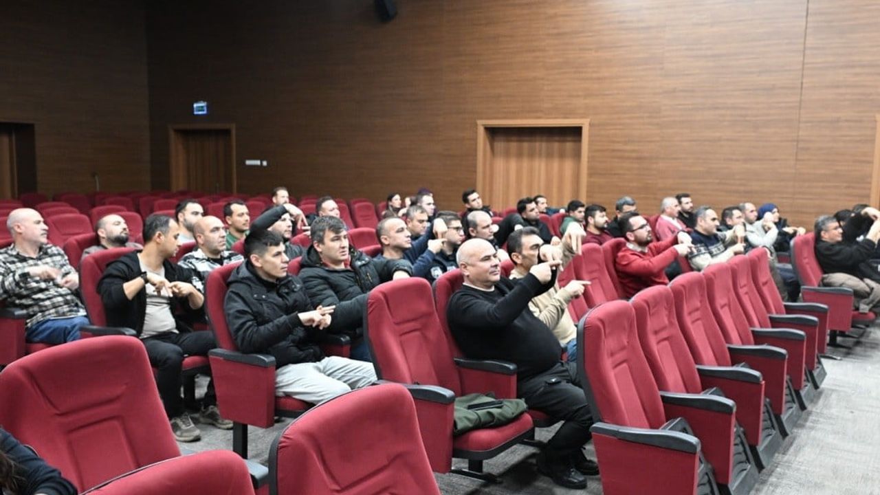 Kütahya Emniyeti’nde İşaret Dili Semineri ile İletişim Farkındalığı Artırıldı