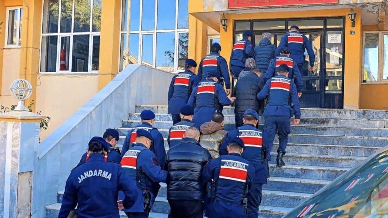 Kütahya jandarmasından siber dolandırıcılık operasyonu: 2 tutuklama