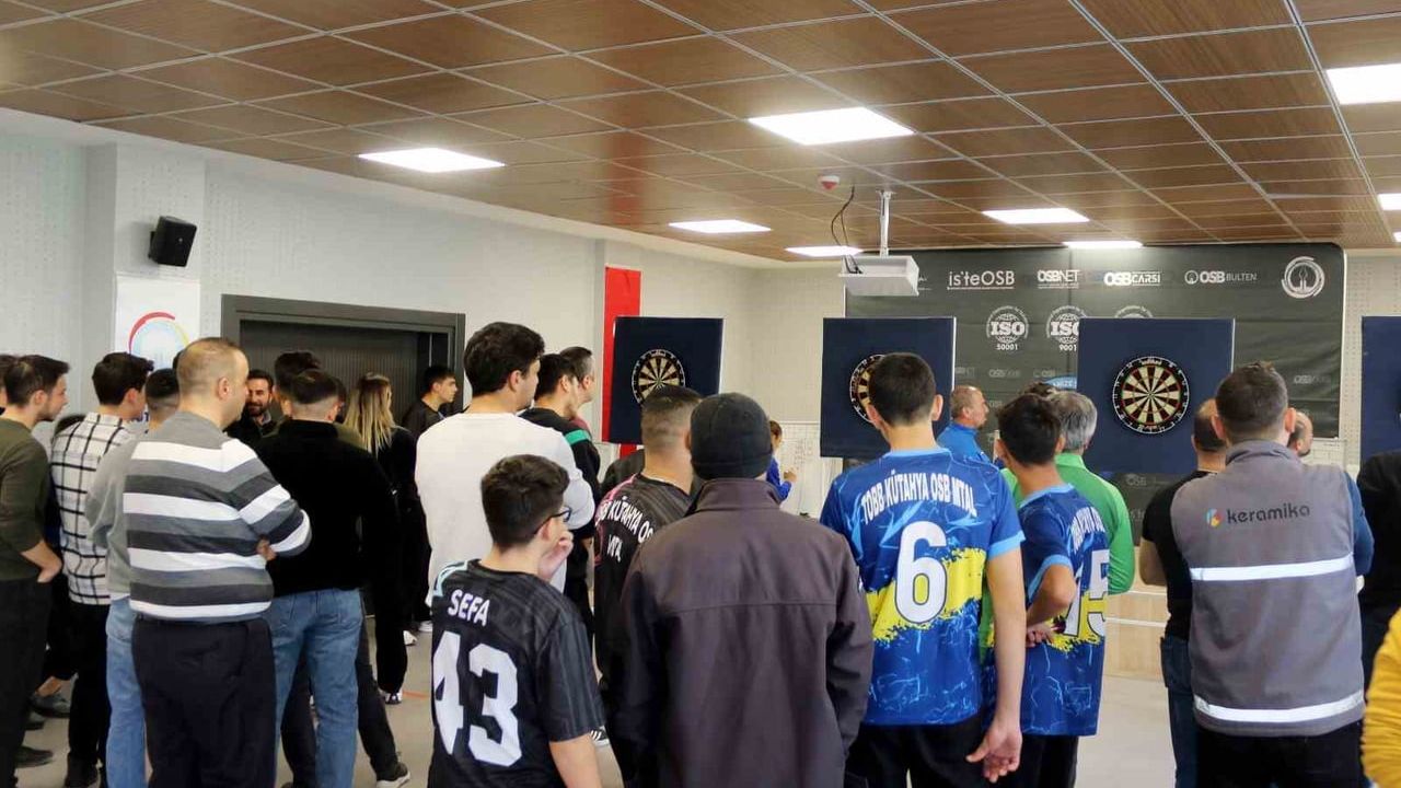 Kütahya OSB'de 4. Geleneksel Firmalar Arası Dart Turnuvası: TOBB Kütahya OSB Mesleki ve Teknik Anadolu Lisesi şampiyon