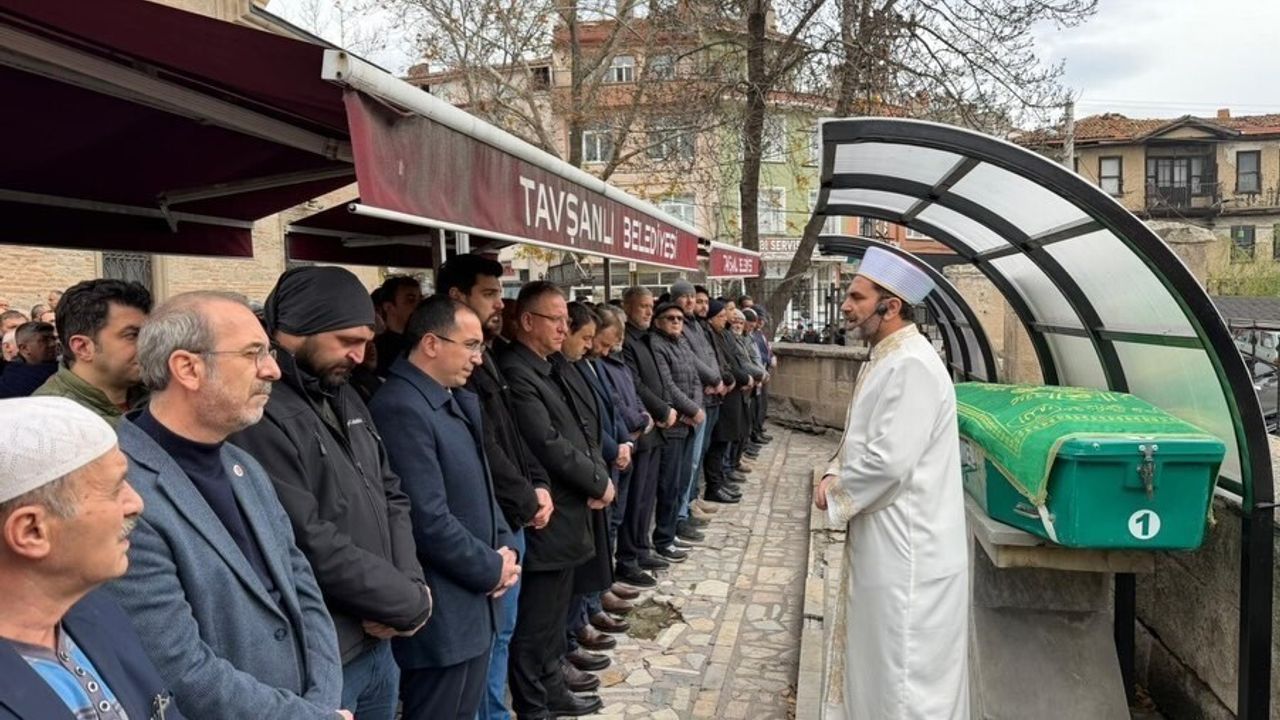 Kütahya Valisi Musa Işın, İsmail Atak’ın Cenaze Törenine Katıldı