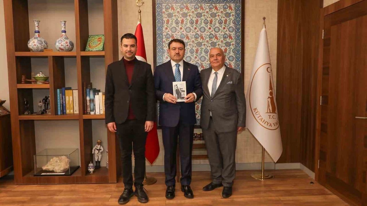 Kütahyalı 'Şeref Usta' kitabı gelirleri çıraklara bağışlanacak