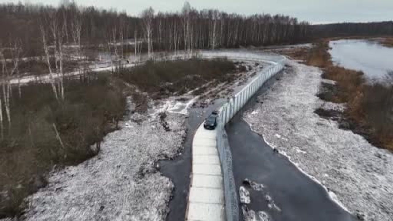 Letonya, Rusya sınırındaki 280 kilometrelik çit inşasını tamamladı