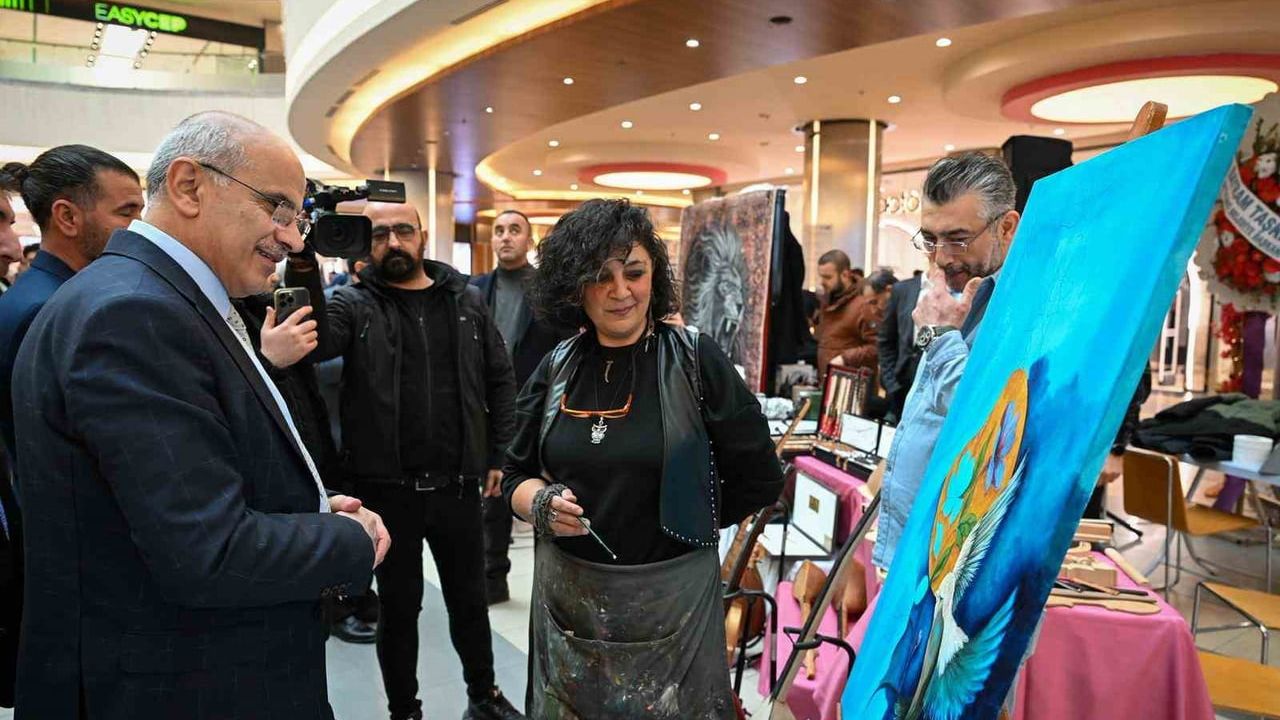 MABESEM'in 'Hasat' temalı yıl sonu sergisi Malatya Park'ta açıldı