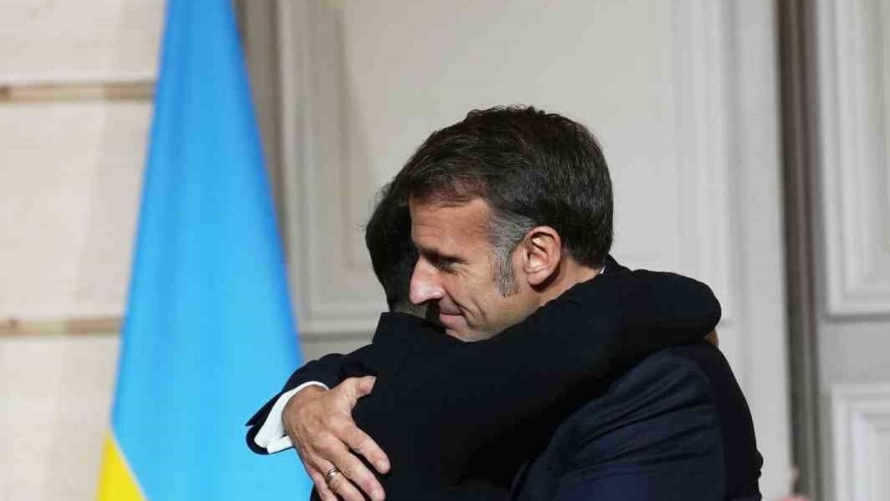 Macron: Toprak Müzakerelerini Yapabilecek Tek Taraf, Uluslararası Tanınırlığa Sahip Ukrayna’dır