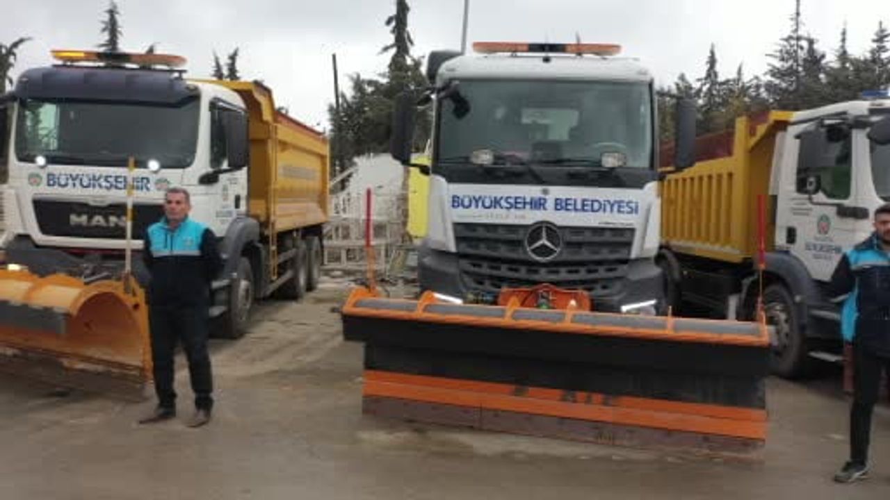 Malatya Büyükşehir Belediyesi kar mesaisini sürdürüyor: 12.768 km yol ağında 269 araç, 1.117 personel sahada