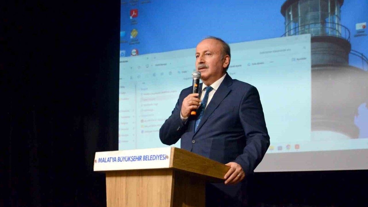 Malatya Büyükşehir Belediyesi personeline "Kurum Kültürü ve Kurumsallaşma" eğitimi