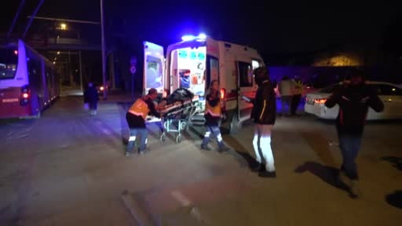 Malatya'da motokurye ile otomobil çarpıştı: E.K. yaralandı