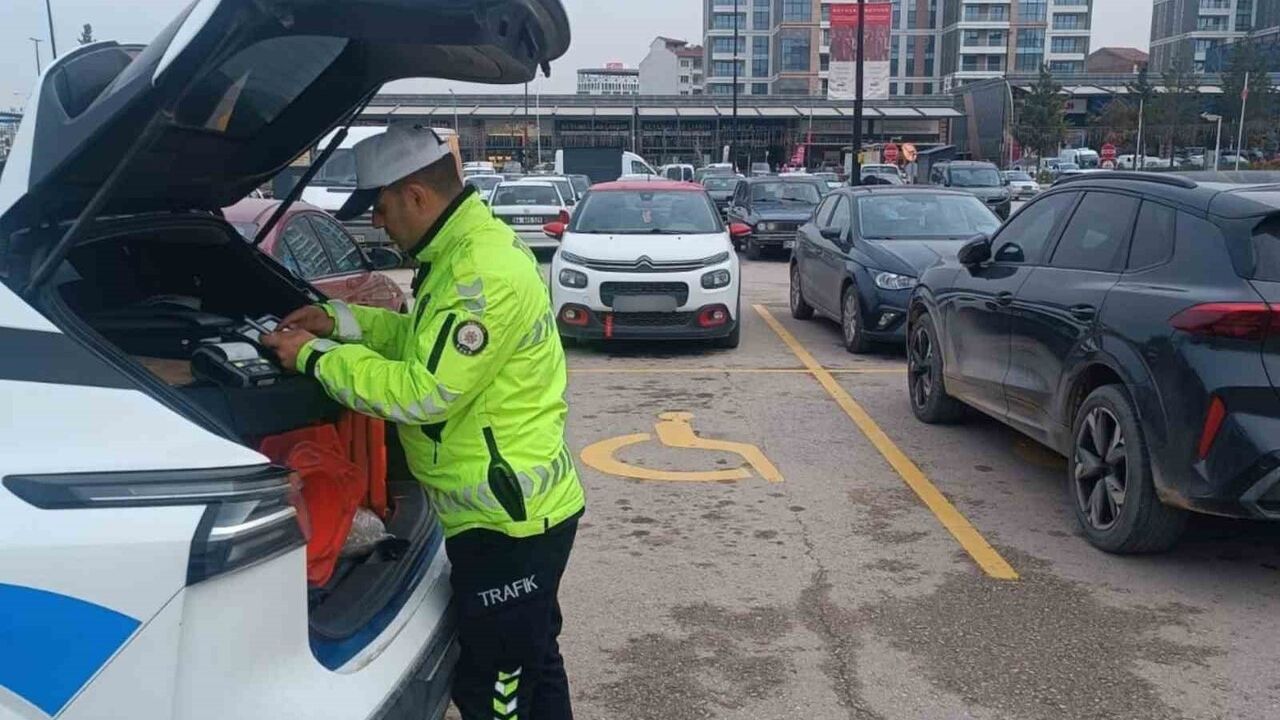 Malatya'da trafik denetimleri yoğunlaştırıldı: Yaya önceliği vurgulanıyor
