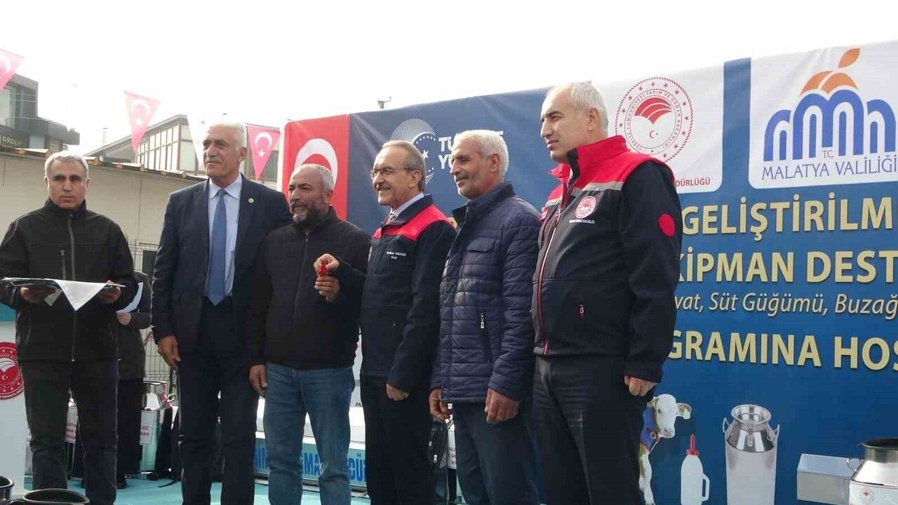 Malatya'da yetiştiricilere çoban evi ve akıllı yemlik desteği