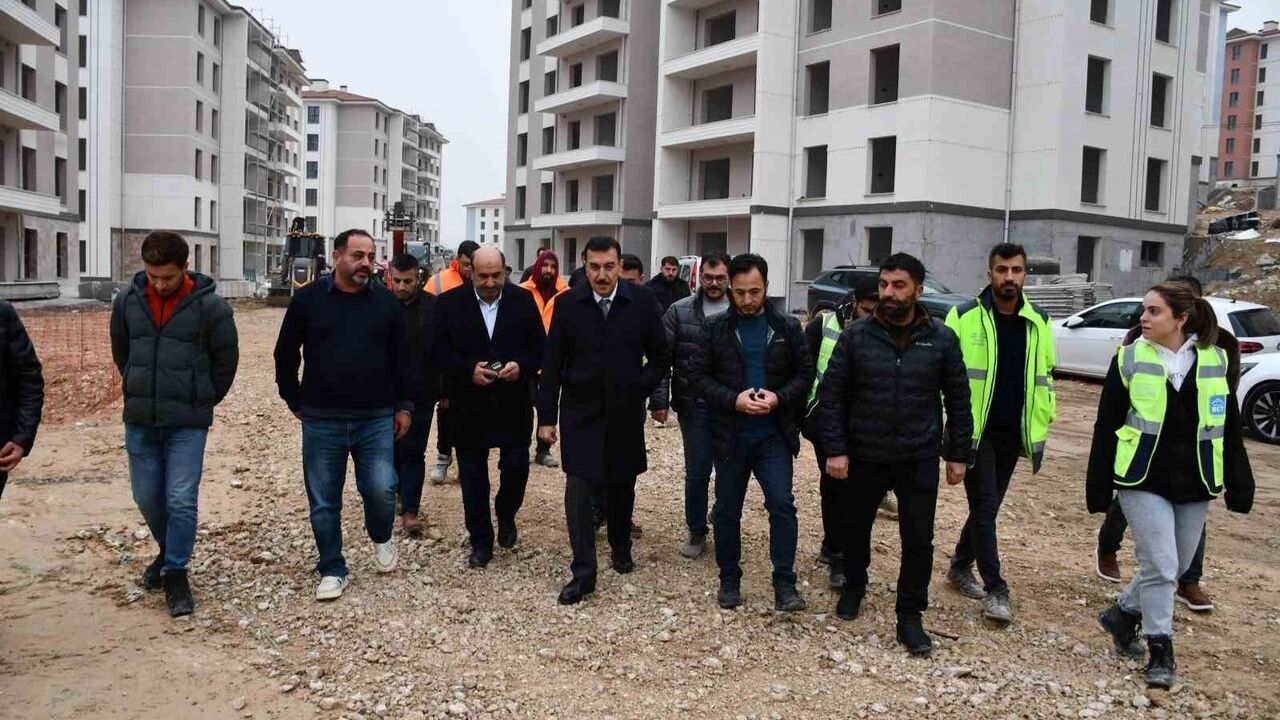 Malatya Taştepe’de 3 bin 500 Konutluk TOKİ Projesi Hızla Yükseliyor