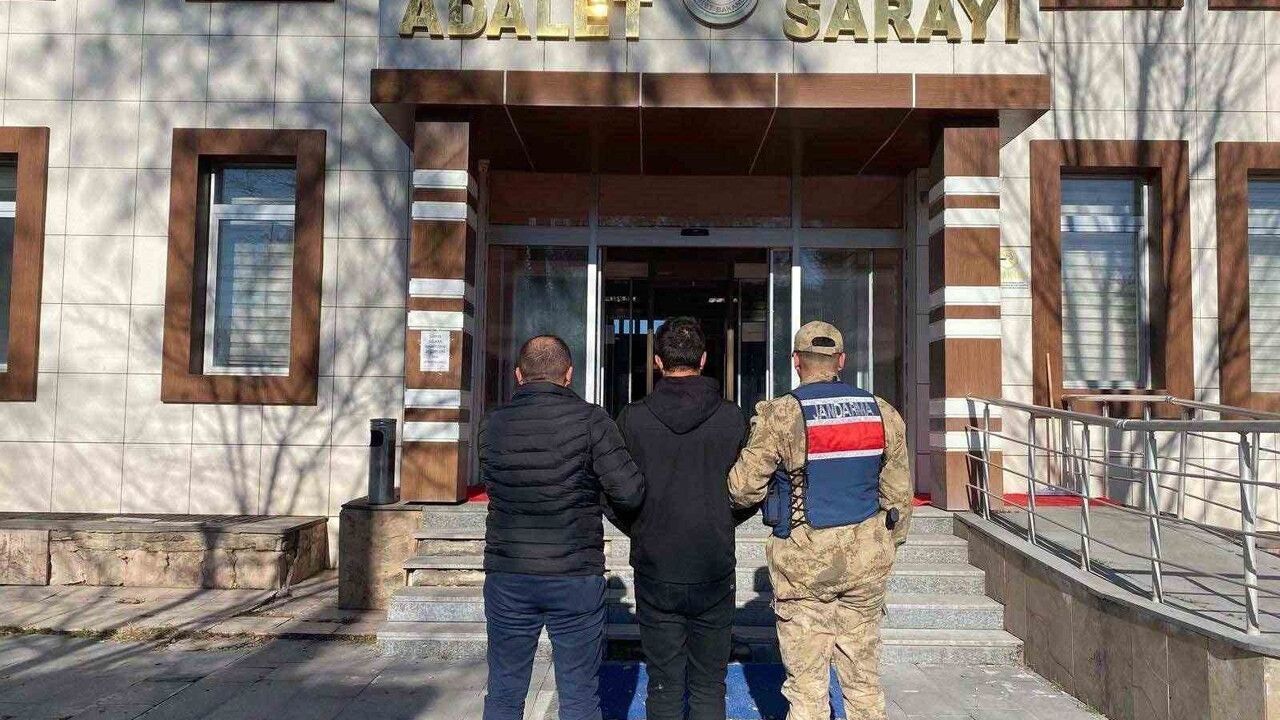 Malazgirt'te aranan şahıs jandarma tarafından yakalandı
